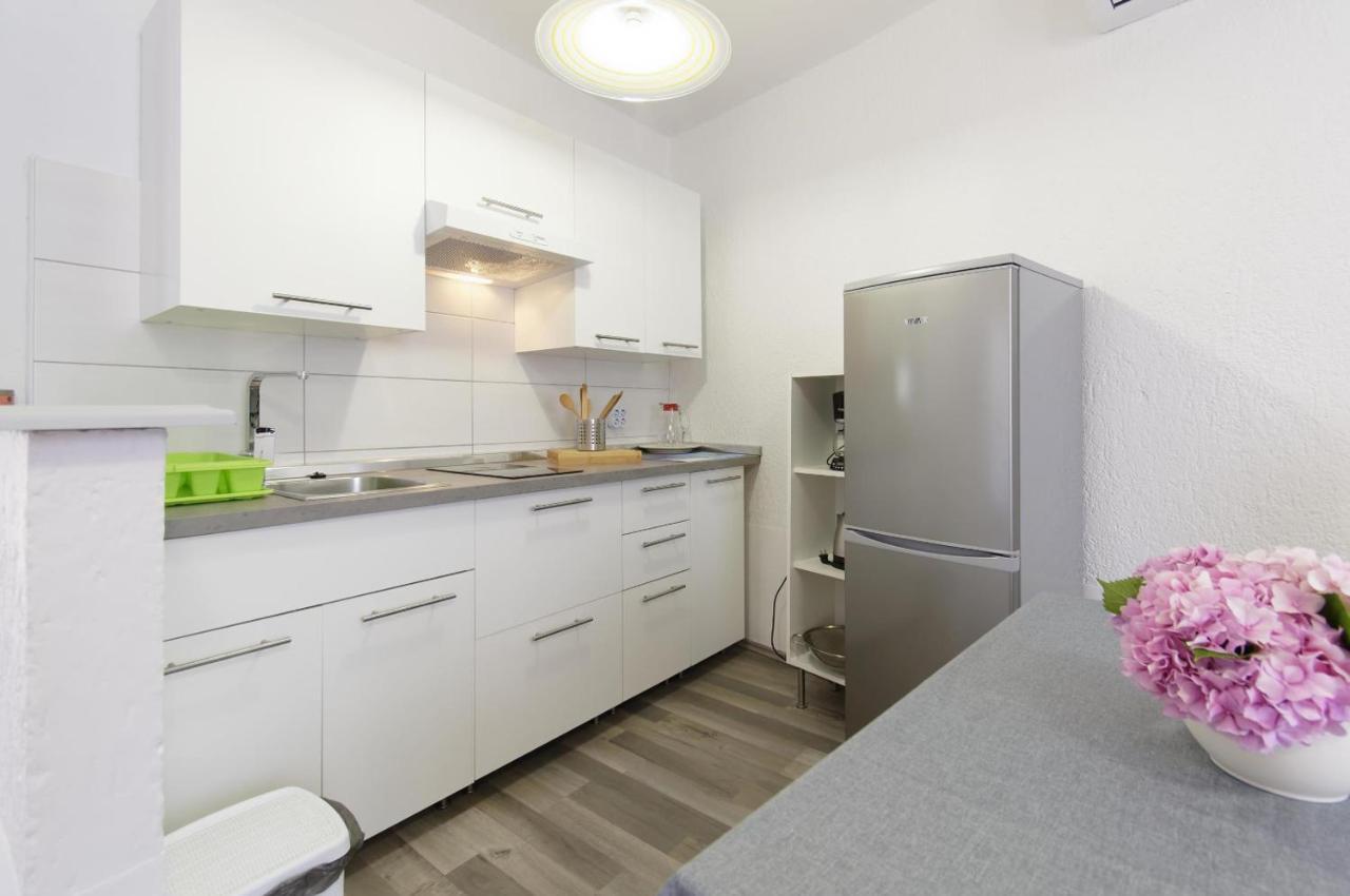 פורץ Apartment Anja מראה חיצוני תמונה